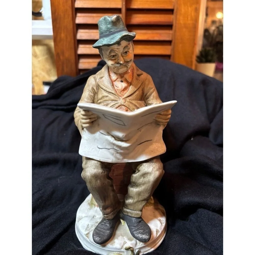 Figurine Porcelain Old Man Reading